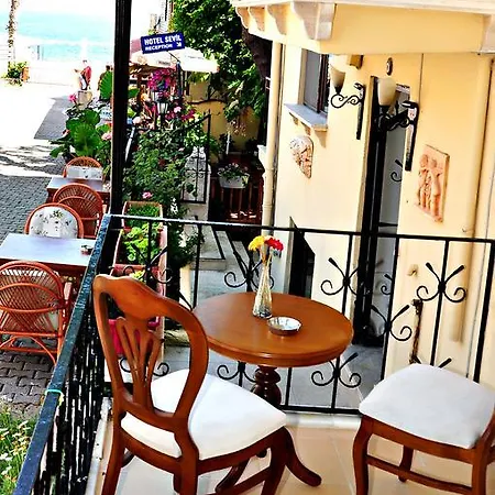 Ξενοδοχείο Sevil 2*